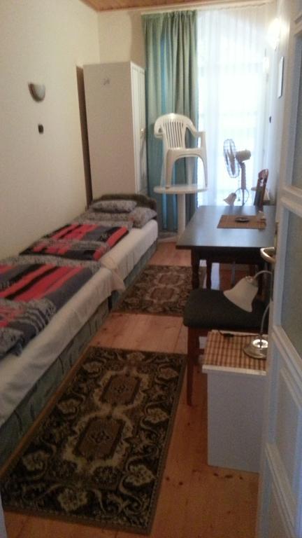 Csokonai Guesthouse Zamárdi Δωμάτιο φωτογραφία