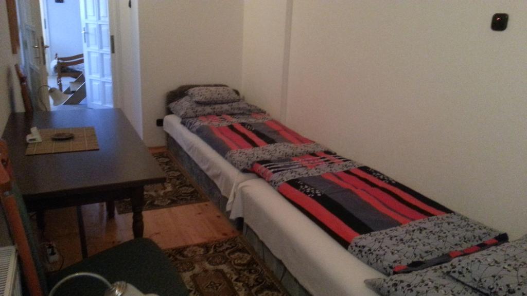 Csokonai Guesthouse Zamárdi Δωμάτιο φωτογραφία