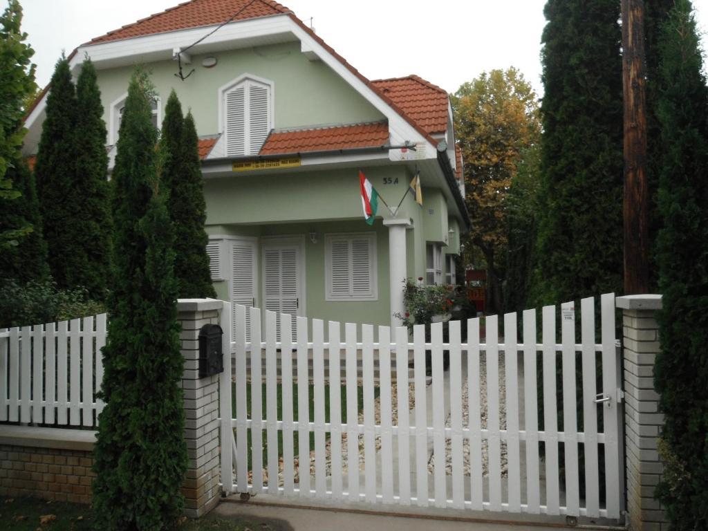 Csokonai Guesthouse Zamárdi Εξωτερικό φωτογραφία